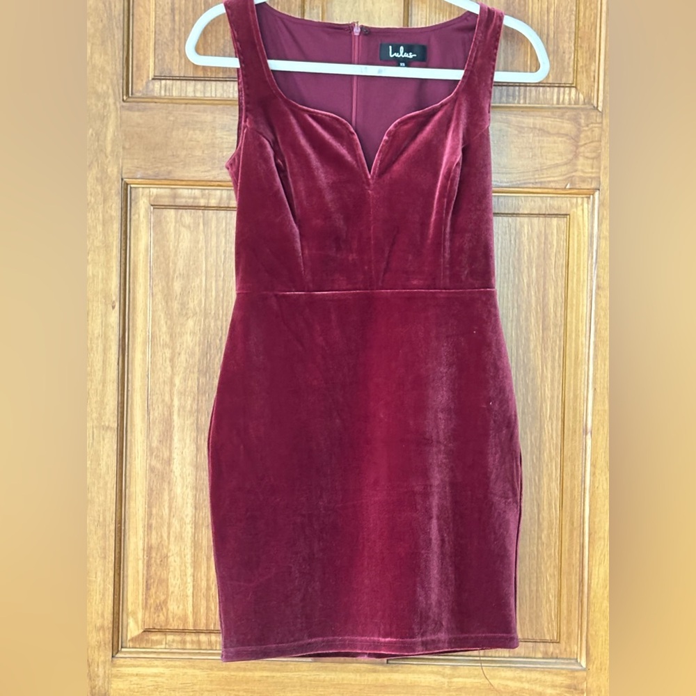 Lulu's Strapless Sweetheart Velvet Dress